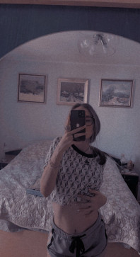 Avavo, 19, Australia