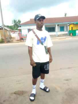 , 28, United Kingdom