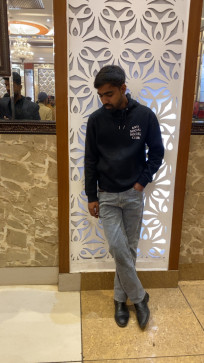 Priyanshu Sk, 18, Germany