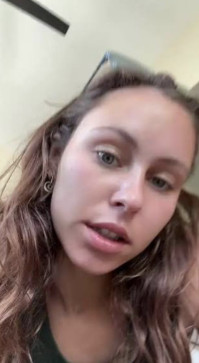 Bella, 39, United States