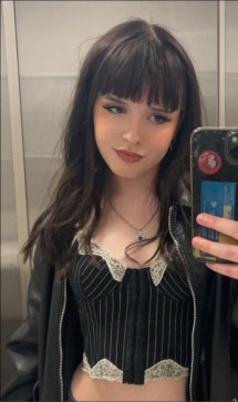 HannahW, 18, United Kingdom