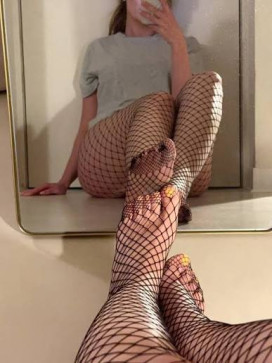 Emma, 19, United States