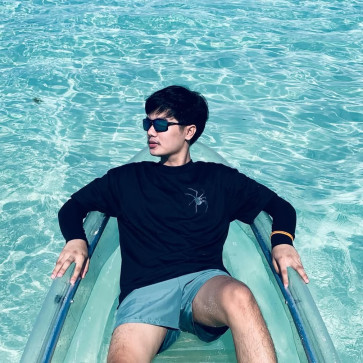 Lorenz, 21, Philippines