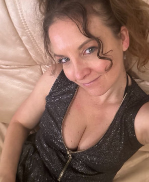 Linda786, 39, United States