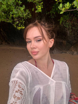 Antonina, 38, United States