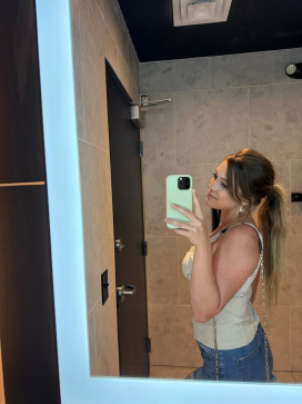 Rosemary, 33, United States