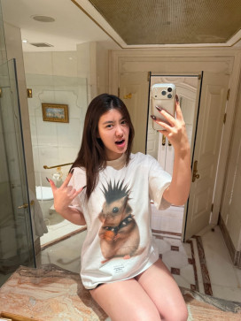 Ashley, 35, United States