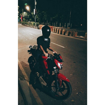 Araf Nico, 35, United Kingdom