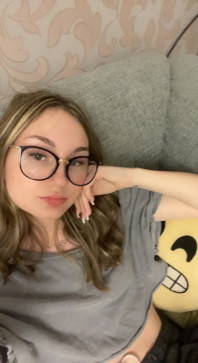 Alice, 21, United States