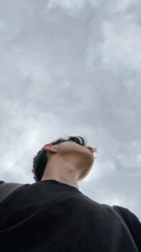 Nicky Parlo, 21, India