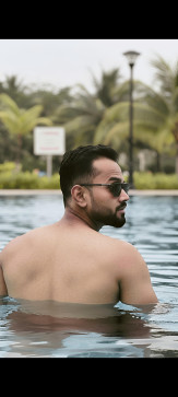 URS CHARMING GANGSTE, 24, India