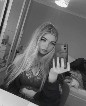 Lauren, 18, United Kingdom