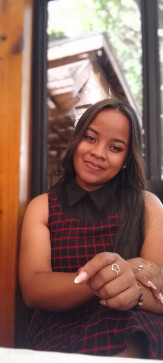 Nandinie, 27, Madagascar
