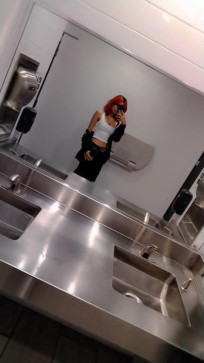 Mari, 19, United States