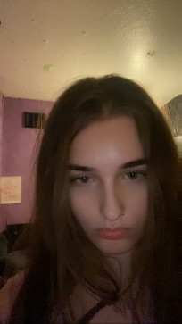 Willow, 18, United Kingdom