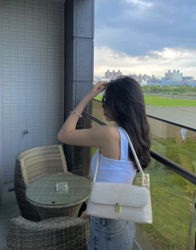 Ivana, 35, United States