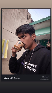 Shubh Barni, 18, India