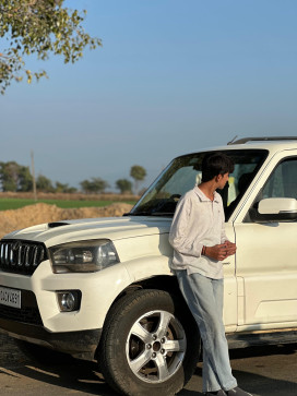 Anshul Chouhan, 18, India