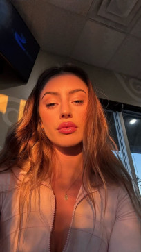 Grace, 27, United States