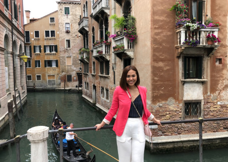 Simple Amp Kind, 32, United States