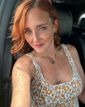 Charlotte Holding, 31, United States