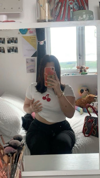 Amber Ward , 28, United States