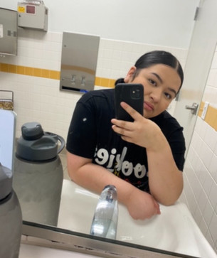 Estrada Erika, 21, United States