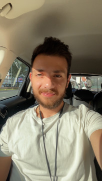 Sizaro Sa, 31, Germany