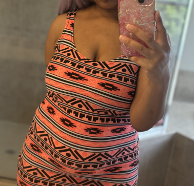 MomSxellsNoods, 28, United States