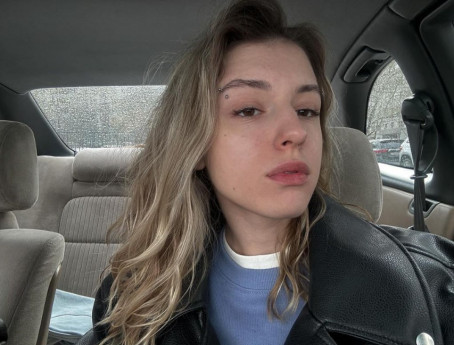 Bella Hurton, 20, United States