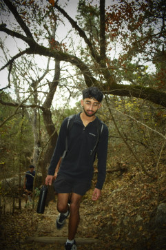 Vignesh, 19, United States