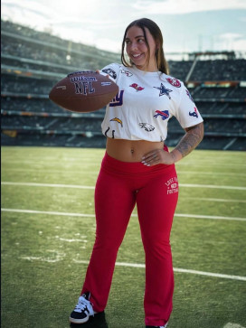 Sophia, 34, United States