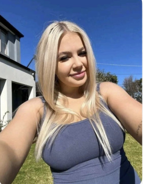 Mirabel Smith, 33, United States