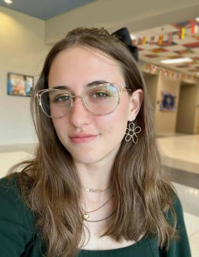 Dgbdkfhh, 18, United States