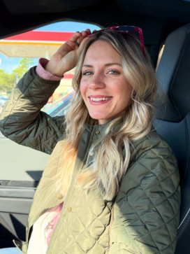 Emma Chami, 18, United States