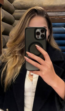 Valentina, 38, United States