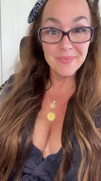 Mikki, 64, United States