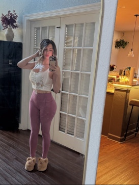 Hannah Jane, 32, United States