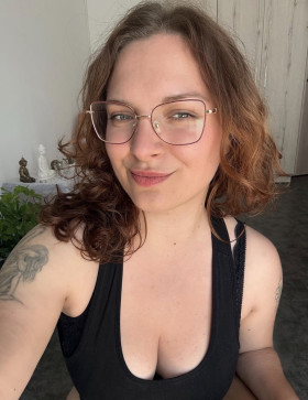 Bella Kaye, 28, United States