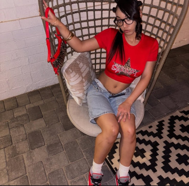 Miyashira Vicky, 29, United States