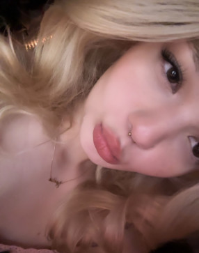 Lia, 18, United States