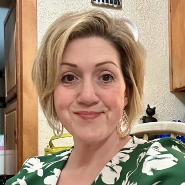 Hannah Banks, 55, United States