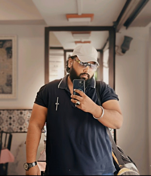 Pasha, 25, India