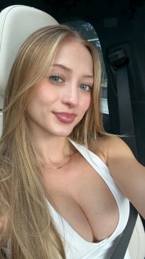 Sophia, 27, United States