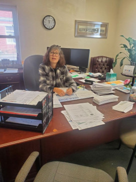 Anna Martinz, 53, United States