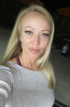 Katie, 33, United States