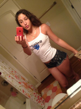 Abella, 25, United States