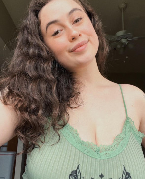 Bella Stas, 26, United States