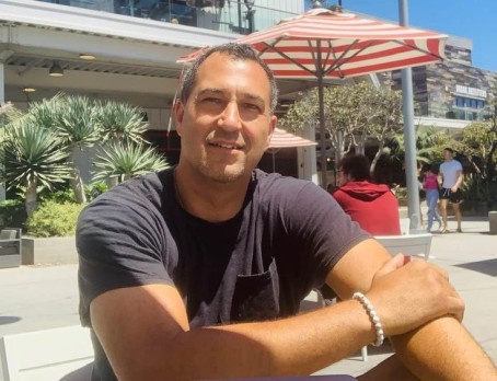 Raymond, 45, United States