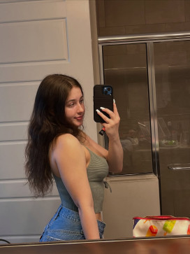 Angie, 27, United States